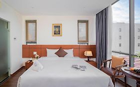 Khách sạn Quốc Cường Center